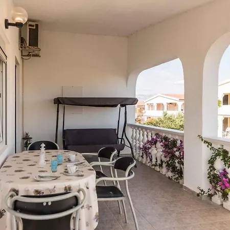 In - Insel 41238 Apartment